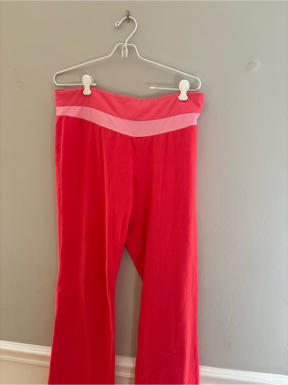 Danskin Red Pink Waistband Flare Leggings
